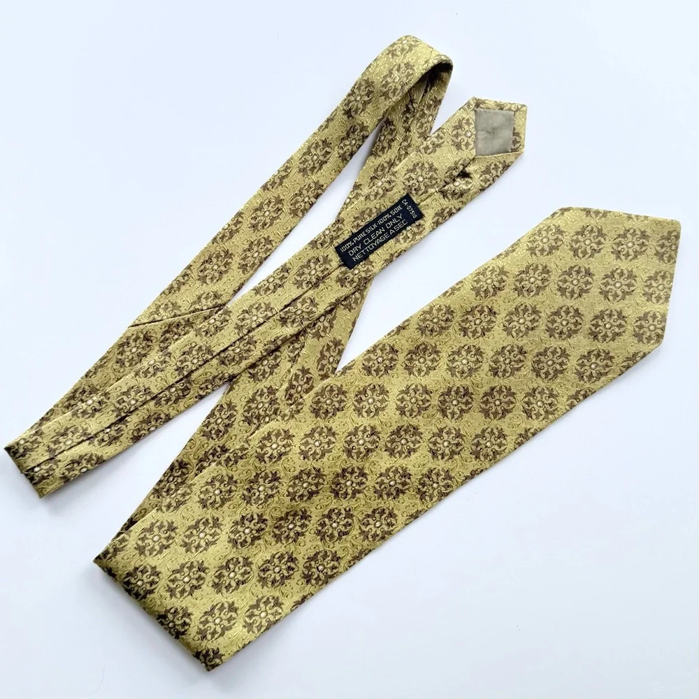 Vintage Giorgio Armani Cravatte Silk Tie Made in Italy Golden Olive Khaki